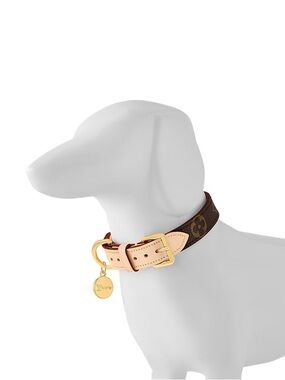 Louis Vuitton Beige and Brown Leather Pet Collar with Gold Charm (authentic)